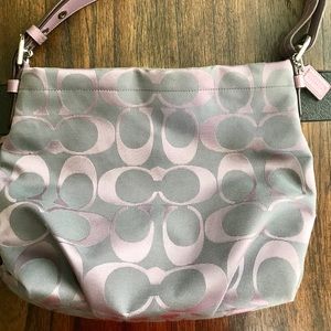 AUTHENTIC Coach bag in lavender